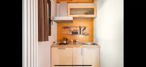 Studio apartment with garden view - Image 5