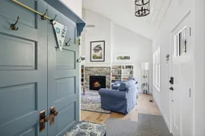 Uber-Stylish Home - Private Beach Access&Fire Pit - Image 3