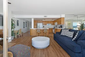 Beachfront Condo on 3rd Floor - Image 5