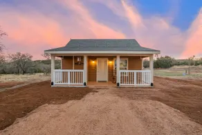 Appian Way Monte Carlo 1 Bedroom Cabin by RedAwning - Image 2