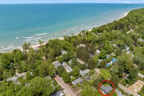 1 Block to Private Beach, Deck, Grill & Firepit - Image 2