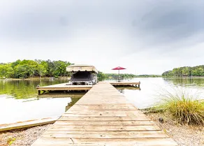 Lovely Lake Escape on Lake Oconee with game room, hot tub and fire pit - Image 3