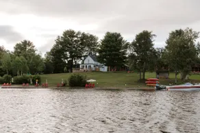 Lakefront Cottage - Image 3