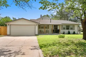 Fire Pit, Fully Stocked, Family-Friendly Oasis - Image 2