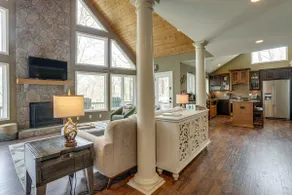 Stunning Wintergreen Resort Home: Ski & Golf! - Image 5