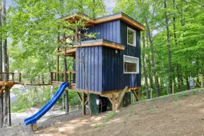 Lakefront Treehouse Oasis in Hocking Hills - Image 2