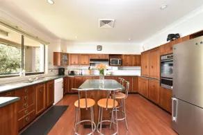 Baywatch Waterfront Lake Retreat with Private Jetty at Silverwater Lake Macqaurie - Image 2