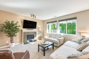 Spacious Kent Home Near SeaTac Airport w/ Patio - Image 5