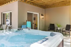 Maple Oasis by Avantstay Newly Built w/ Hot Tub, Game Room & Fire Pit - Image 3