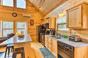 Cozy Mtn Cabin: Spacious Deck & Forest Views! - Image 2