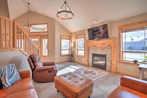 Family-Friendly Oregon Vacation Home w/ Yard - Image 5