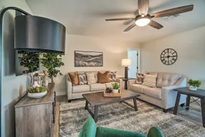 Golfer's Haven! Gem w/ Patio & Grill in Sun City - Image 4