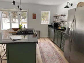 Charming & Renovated Stowe 4 BR Getaway - Image 4