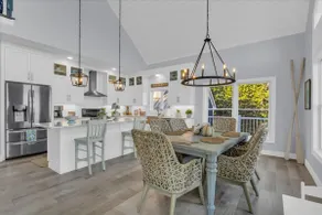 Luxury Lake Front Home-Private Beach - Image 4