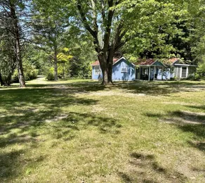 Freshwater Cottage - Across from Lake Michigan and minutes from Bass Lake - Image 4