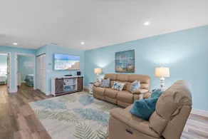 Newly Renovated-Pool-Coronado Arms B-18 - Image 5