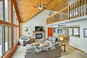 Fishing Haven: Family Home on Indian Lake - Image 3