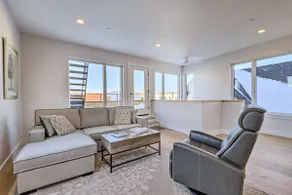 Spacious Portland Home: Walk Downtown! - Image 2