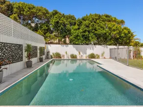 Beach House On Ebony - Casuarina - Image 3