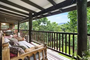 Bindi Treehouse - Elevated Pole Home - Image 2