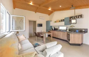 Amazing home in Chiaramonte Gulfi - Image 3