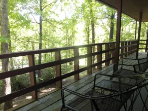 GR9 - Mountain Harbor King Guest Room on Lake Ouachita - Image 4
