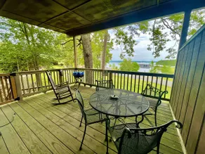Lake View King Studio W/ Kitchen, Deck Overlooking - Image 2