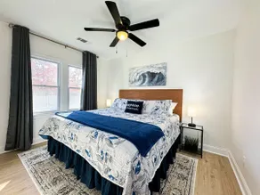 Brand New w/ 2 King beds- Large fenced yard - Image 2