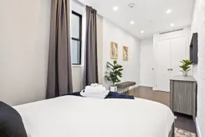 Perfect for Tourism, Near Times Sq, Metro Sleeps 5 - Image 3