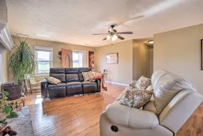 Family Home w/ Deck, 2 Mi to Lake Cumberland - Image 3