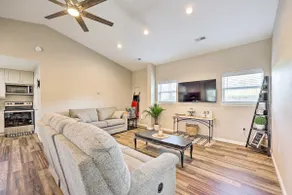 Eureka Springs Area Home w/ Porch, Grill! - Image 4