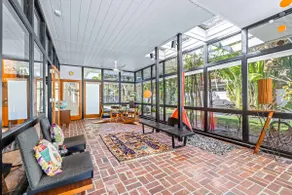 Mid Century Modern - Weekly Winter Rates - Image 3