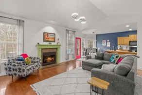Modern 4BR Bike Retreat – Steps from Coler Trails - Image 2