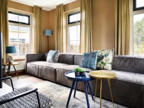 Family home with wellness - Image 3