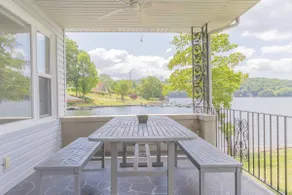 Lakeside Getaway w/3 docks near State Park/Hiking - Image 3