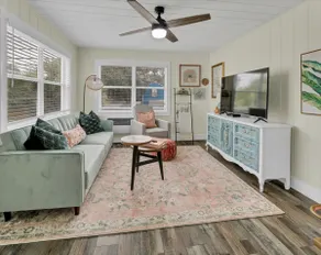 2BR HOUSE Safety Harbor DT-free parking fast WIFI - Image 2
