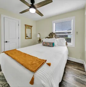 2BR HOUSE Safety Harbor DT-free parking fast WIFI - Image 3