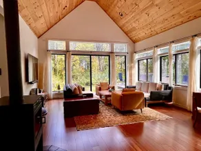 Hot Tub, Chic Sexy Style + Screened Porch! - Image 4