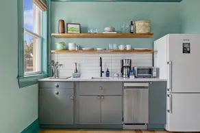 Chic Artistic Loft in Park Circle! | The Mid Mod - Image 2