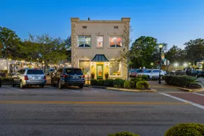 Chic Artistic Loft in Park Circle! | The Mid Mod - Image 4