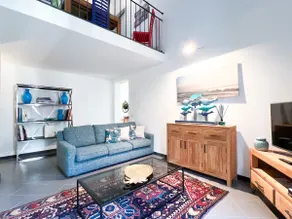 ComeCasa Terraced 3 Bedrooms Port View - Image 4