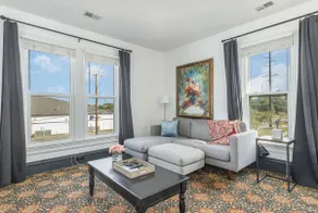 Spacious 1bd, Close to Beach, Shops, Food & Mall - Image 4
