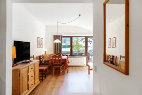 Haus Excelsior Top 40 - Image 4