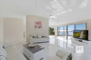 Sunset Lakehouse - Image 5