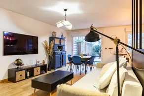 Le Saint Cyr Bel Appartement Parking & Terrasse - Image 2