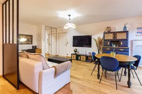 Le Saint Cyr Bel Appartement Parking & Terrasse - Image 4
