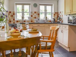 Poplar Farm Cottage - Image 5