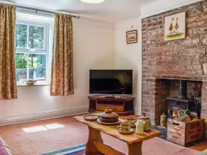 Poplar Farm Cottage - Image 2