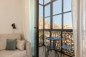 ISG Apartments: Cathedral 2 - Image 5