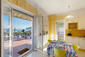 Sky and sea penthouse - Image 4